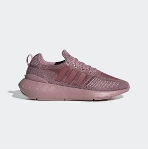 ADIDAS SWIFT RUN 22 WOMEN'S SHOES, GV7978, (New in Box)
